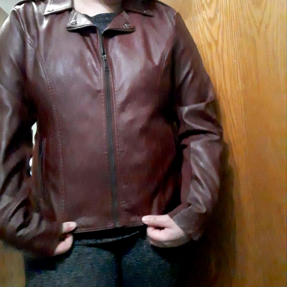 Maurices Faux Leather Moto Jacket Woman's XXL Burgundy Red GUC